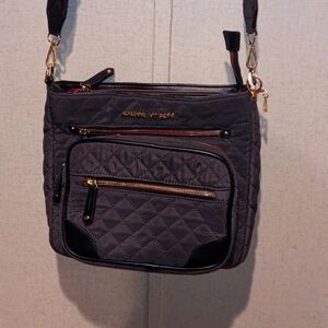 Adrienne Vittadini-bag